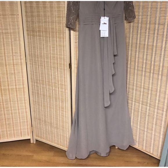 Alyce LATTE evening gown - Picture 3 of 11